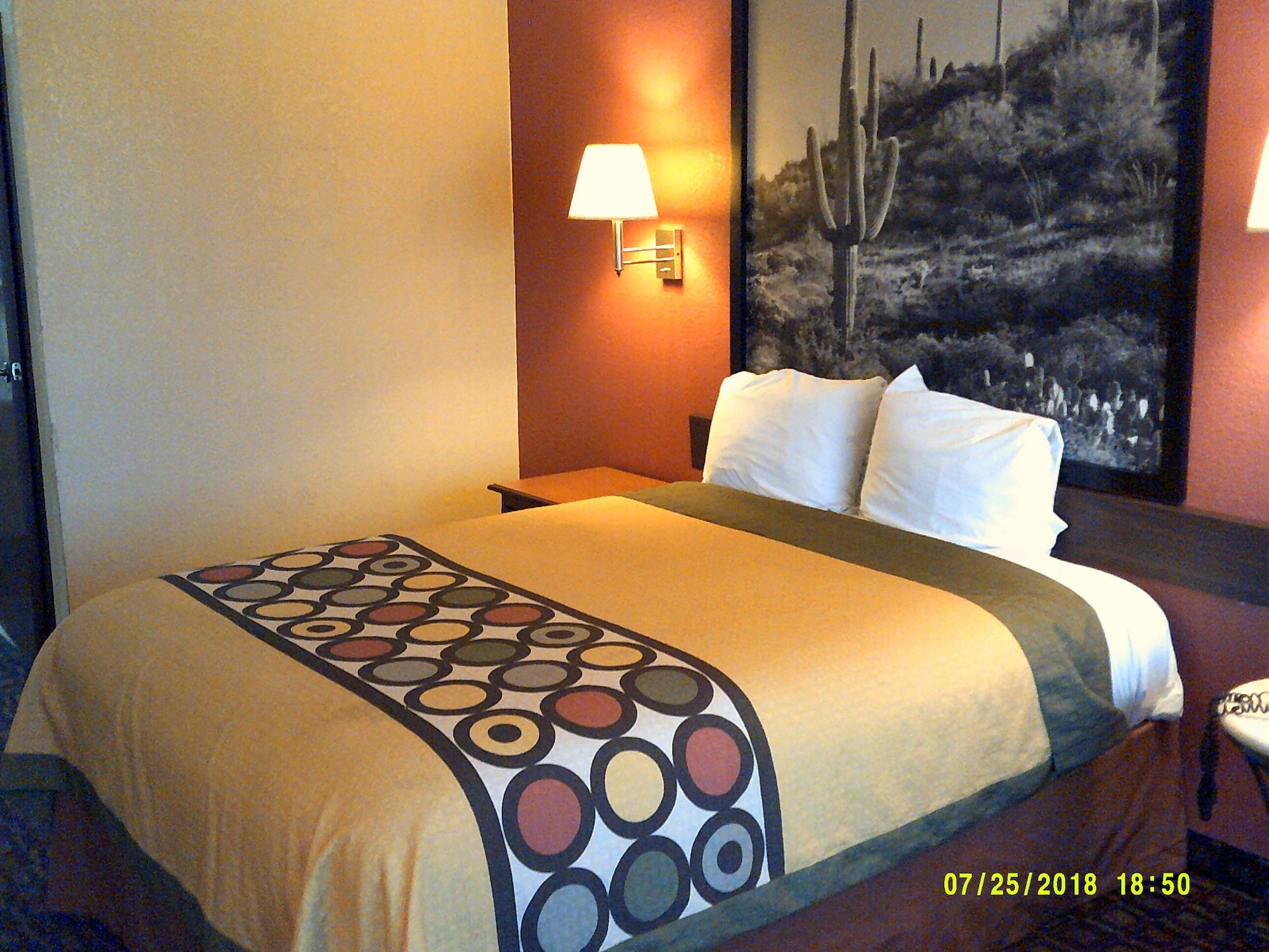 Hotel Super 8 By Wyndham Tucson Downtown Convention Center Extérieur photo