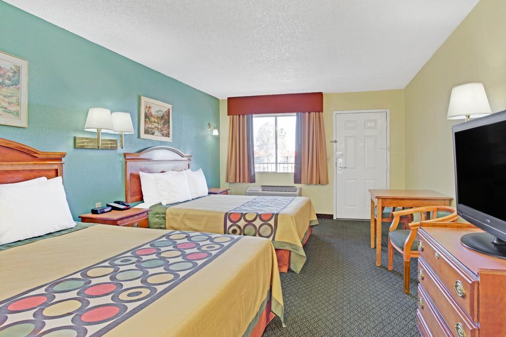 Hotel Super 8 By Wyndham Tucson Downtown Convention Center Extérieur photo
